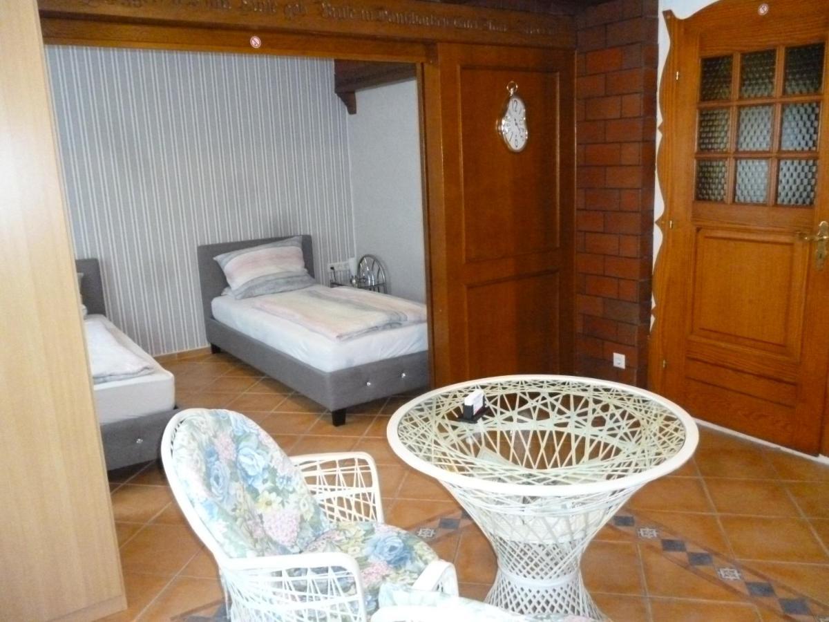 "Haus Ambiente" Apartment & Gaestehaus Brome - Modern, Zu Fairen Preisen Exterior photo